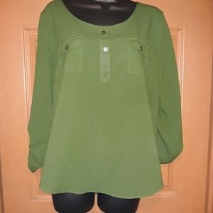 Sweet wanderer pullover Blouse size large A-17  5/$25